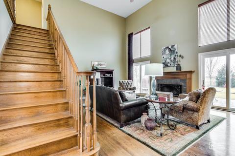 1000 Grayhawk Dr, Algonquin, IL 60102 photo 6
