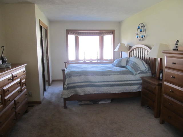 700 E Brown St, Harvard, IL 60033 photo 9