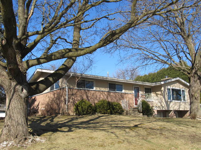 700 E Brown St, Harvard, IL 60033 photo 1