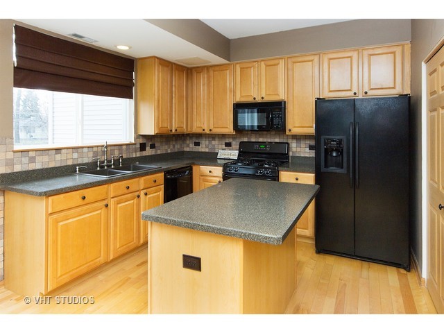 153 Eisenhower Dr, Oswego, IL 60543 photo 19