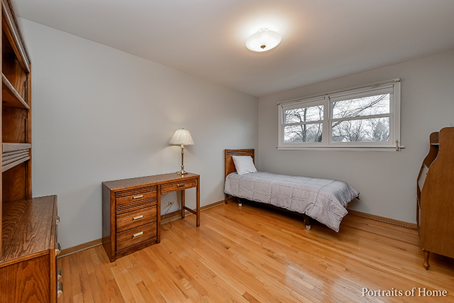 1876 Briarcliffe Blvd, Wheaton, IL 60189 photo 12