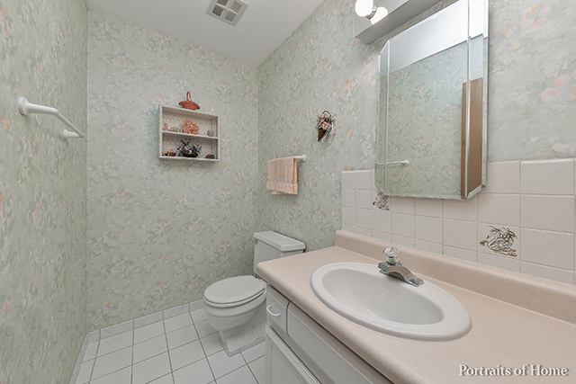 1876 Briarcliffe Blvd, Wheaton, IL 60189 photo 18