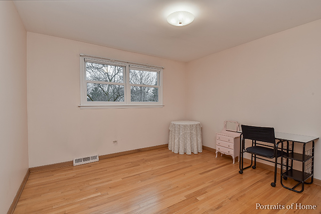 1876 Briarcliffe Blvd, Wheaton, IL 60189 photo 15
