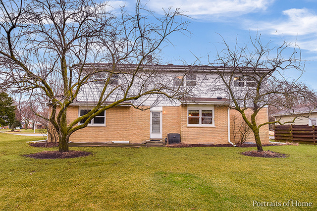 1876 Briarcliffe Blvd, Wheaton, IL 60189 photo 22