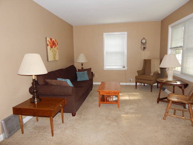 17953 Exchange Ave, Lansing, IL 60438 photo 2