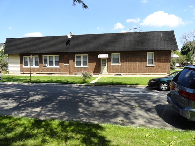 7442 W 56th Pl, Summit, IL 60501 photo 2