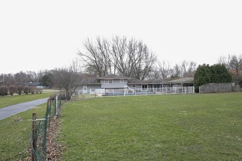 39 W446 Capulet Cir, Elgin, IL 60124 photo 9