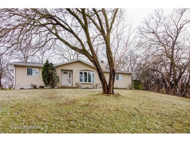 2503 Alton Rd, Mchenry, IL 60050 photo 1