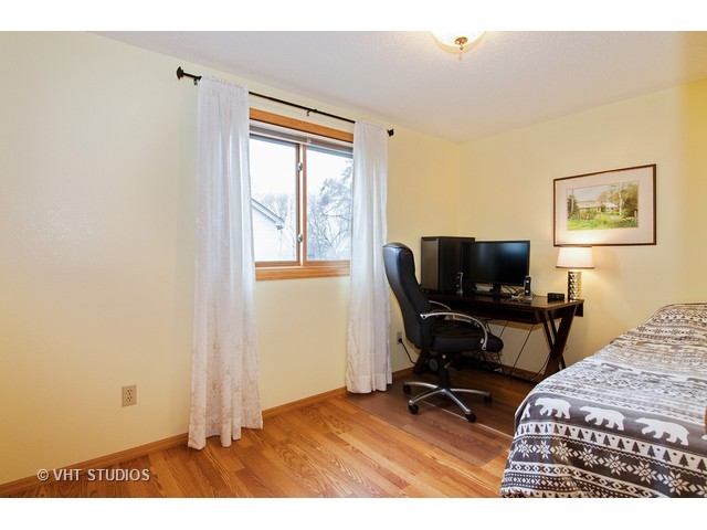 2503 Alton Rd, Mchenry, IL 60050 photo 10