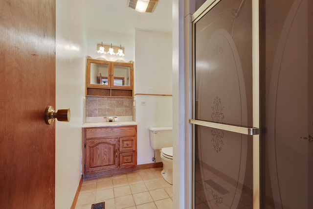 12949 E Playfield Dr, Crestwood, IL 60445 photo 8