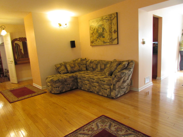 95 Meyerson Way, Wheeling, IL 60090 photo 4