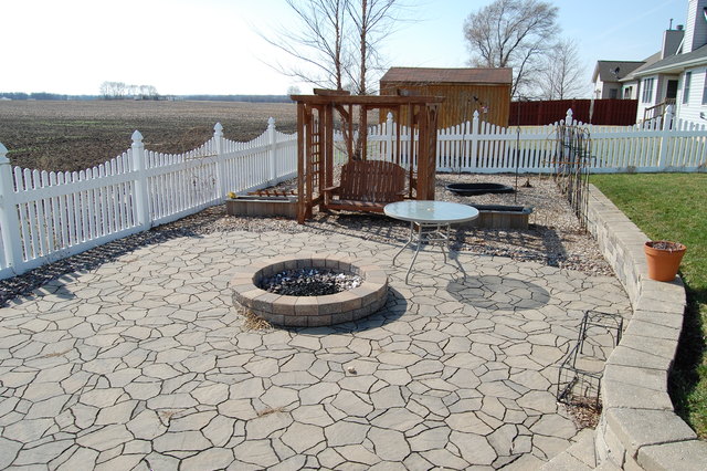 304 E Rennesoy Dr, Newark, IL 60541 photo 4