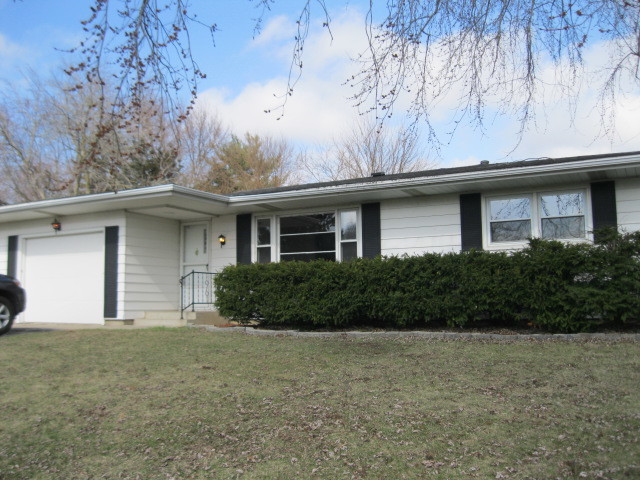 1004 Oeffling Dr, Mchenry, IL 60051 photo 9
