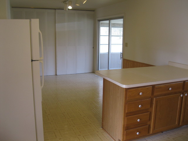 1004 Oeffling Dr, Mchenry, IL 60051 photo 3