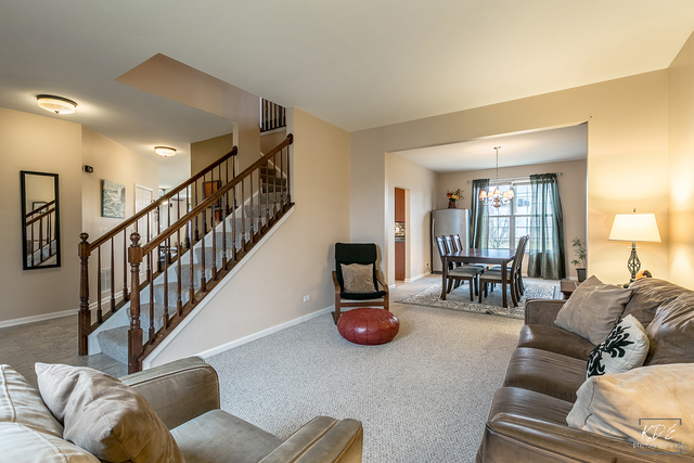 2533 Cushing Ln, Aurora, IL 60503 photo 3