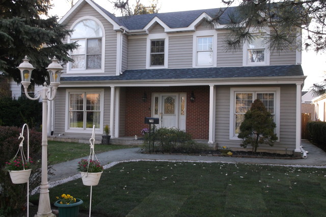 719 Laurel Ave, Des Plaines, IL 60016 photo 1