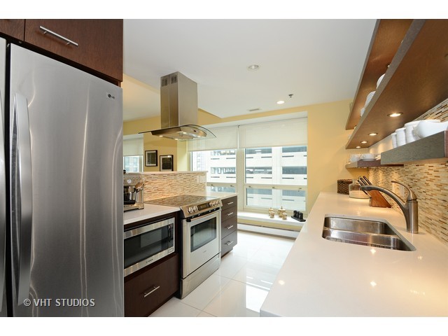 57 E Delaware Pl #1005, Chicago, IL 60611 photo 6