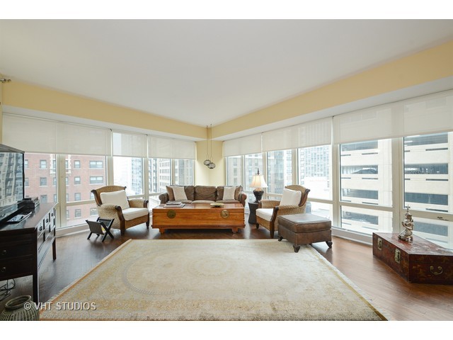 57 E Delaware Pl #1005, Chicago, IL 60611 photo 3