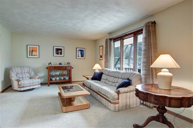 7594 Blanche Pl, Roscoe, IL 61073 photo 3