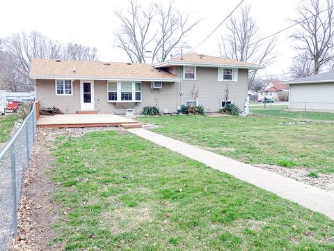 105 E Prairie St, Sidney, IL 61877 photo 12