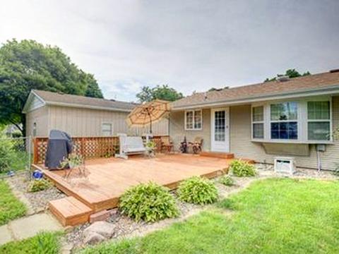105 E Prairie St, Sidney, IL 61877 photo 4