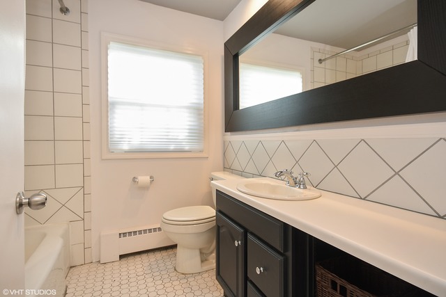 18458 School St, Lansing, IL 60438 photo 7