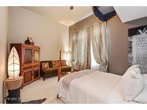 404 E 46th St #3, Chicago, IL 60653 photo 10