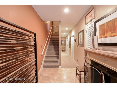 404 E 46th St #3, Chicago, IL 60653 photo 2