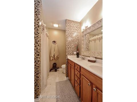 404 E 46th St #3, Chicago, IL 60653 photo 18