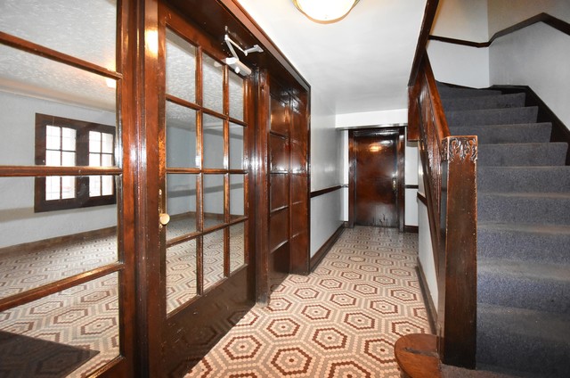 823 E 53rd St #2, Chicago, IL 60615 photo 3