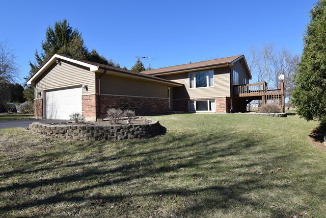 1902 W August Ln, Mchenry, IL 60051 photo 1