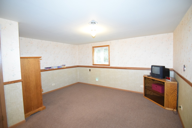 1902 W August Ln, Mchenry, IL 60051 photo 15