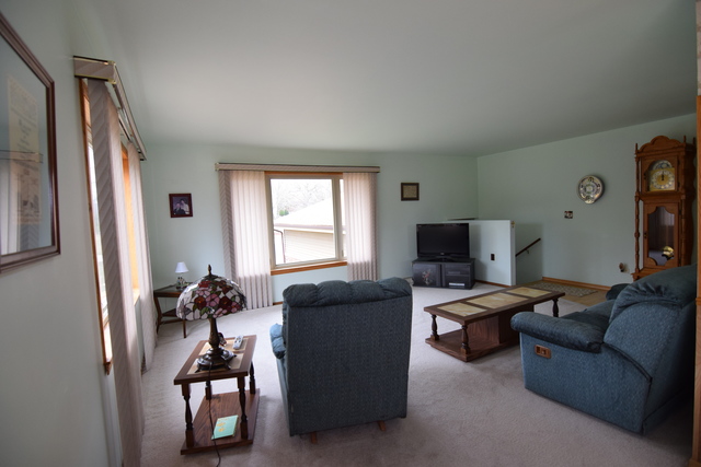 1902 W August Ln, Mchenry, IL 60051 photo 3