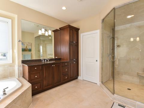 37 Willow Crest Dr N, Oak Brook, IL 60523 photo 15