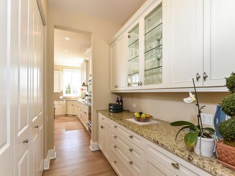 37 Willow Crest Dr N, Oak Brook, IL 60523 photo 12