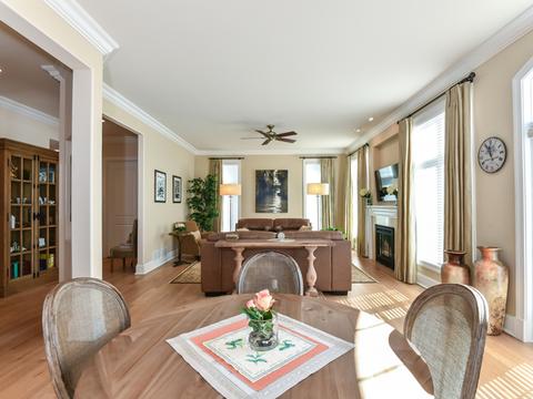 37 Willow Crest Dr N, Oak Brook, IL 60523 photo 9