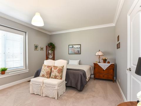37 Willow Crest Dr N, Oak Brook, IL 60523 photo 17