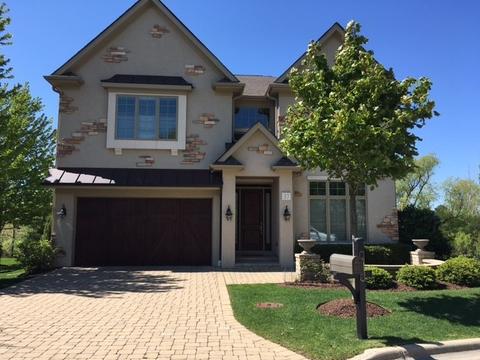 37 Willow Crest Dr N, Oak Brook, IL 60523 photo 1