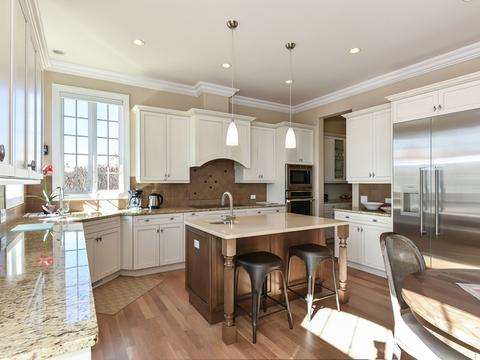 37 Willow Crest Dr N, Oak Brook, IL 60523 photo 10