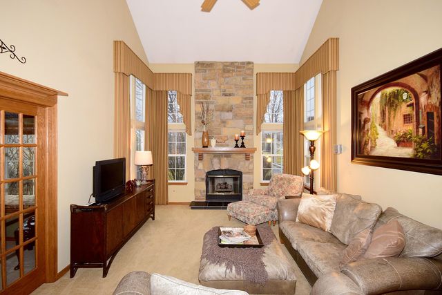 1177 Chesapeake Ct, Bartlett, IL 60103 photo 5