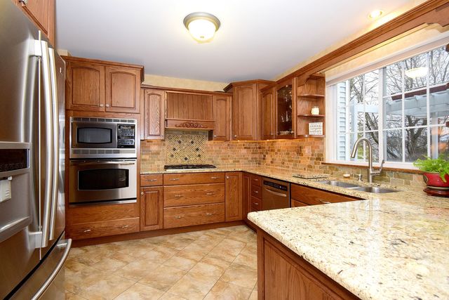 1177 Chesapeake Ct, Bartlett, IL 60103 photo 9