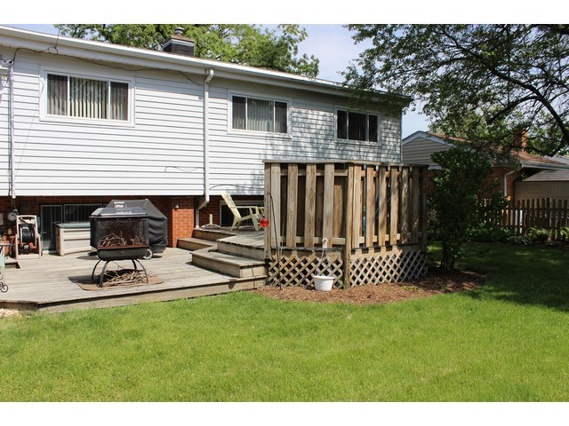 458 E Park Ave, Elmhurst, IL 60126 photo 16