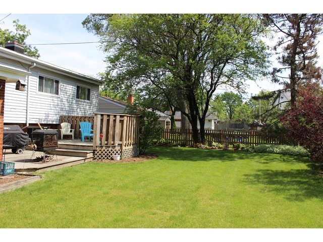 458 E Park Ave, Elmhurst, IL 60126 photo 17