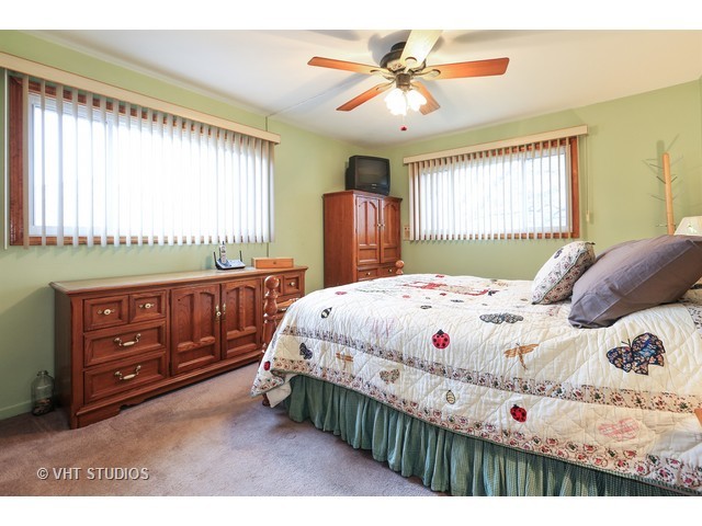 458 E Park Ave, Elmhurst, IL 60126 photo 10