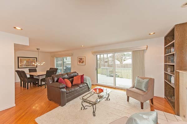 953 Forest Ave, Deerfield, IL 60015 photo 7