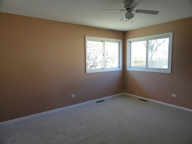 5323 Meadow St, Mchenry, IL 60050 photo 9