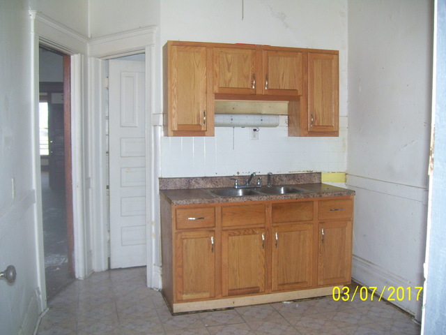 7341 S Champlain Ave, Chicago, IL 60619 photo 11