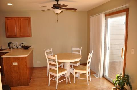 1315 Dancing Bear Ln, Elgin, IL 60120 photo 11