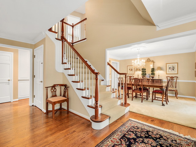 738 Buckingham Ct, Wheaton, IL 60189 photo 3