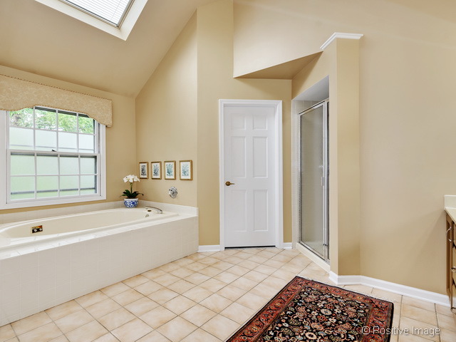 738 Buckingham Ct, Wheaton, IL 60189 photo 18